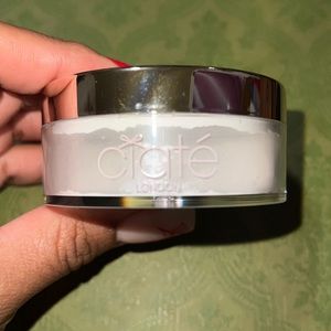 New Ciate London everyday vacay coconut setting powder